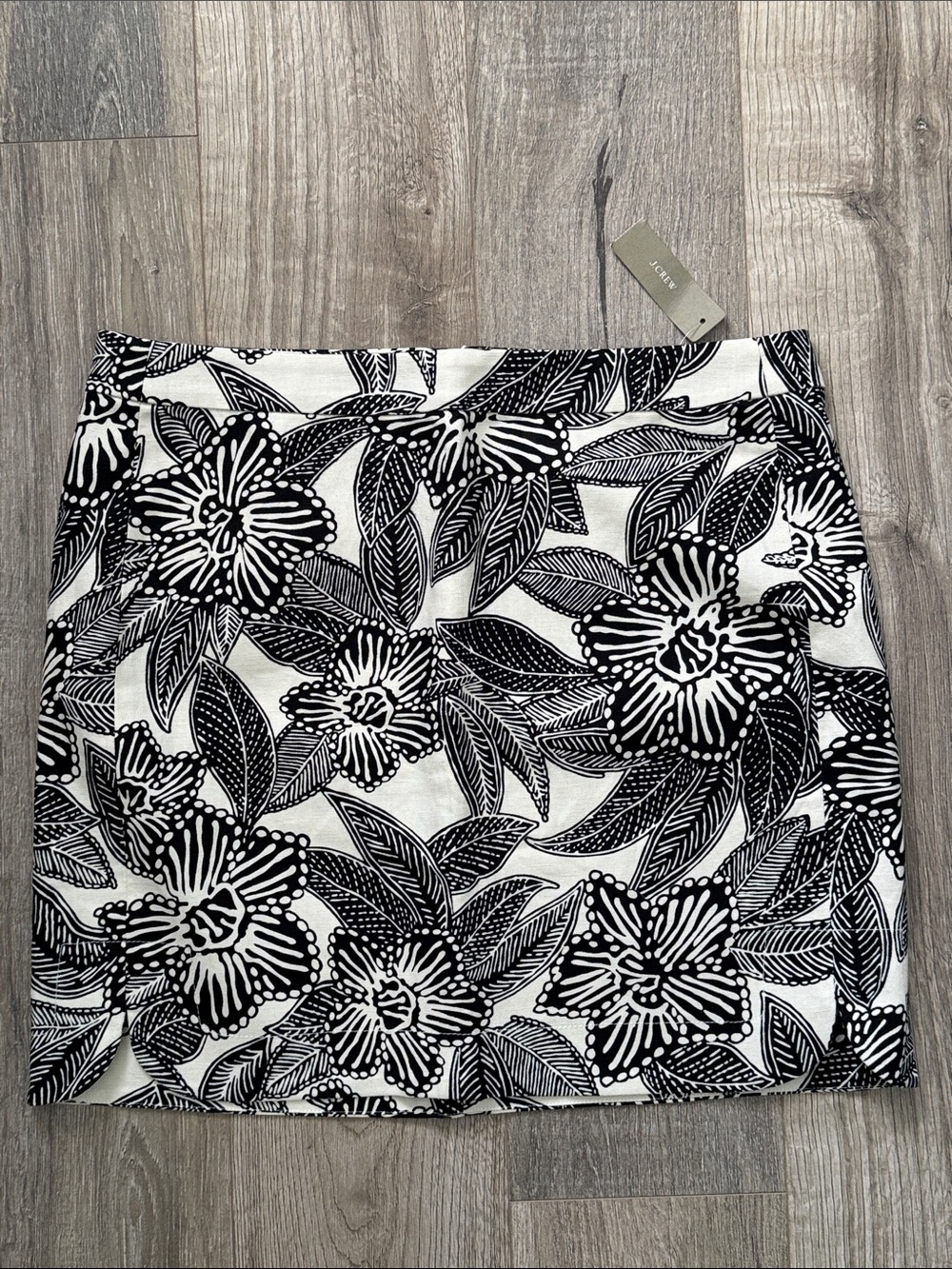 J. CREW Women’s NEW WITH TAG Postage-stamp Polynesian Floral Mini Skirt Size 8